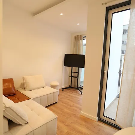 Apartment 63 Letter Sanches Lissabon
