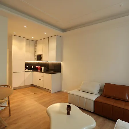 Apartment 63 Letter Sanches *