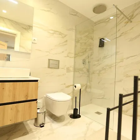 Apartment 63 Letter Sanches Lissabon