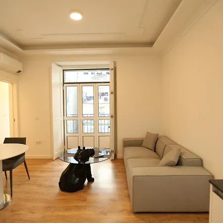 63 Letter Sanches Apartment