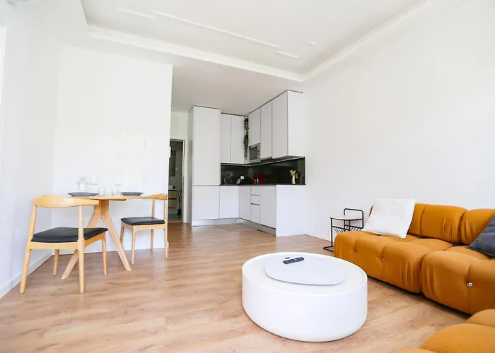 شقة 63 Letter - Sun-filled & Quiet With Elevator Access Lisboa